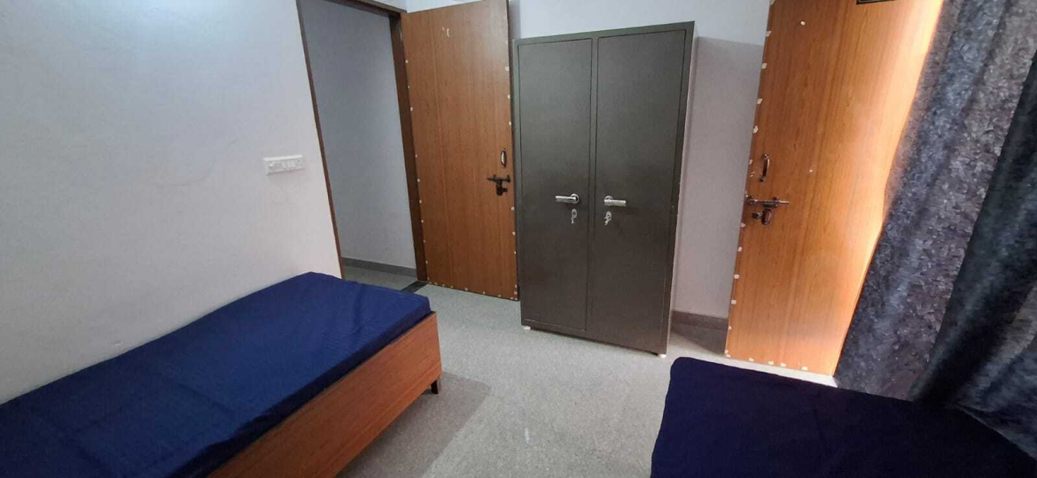 Boys PG in sector 70, IMT Faridabad only at 7499/- per month