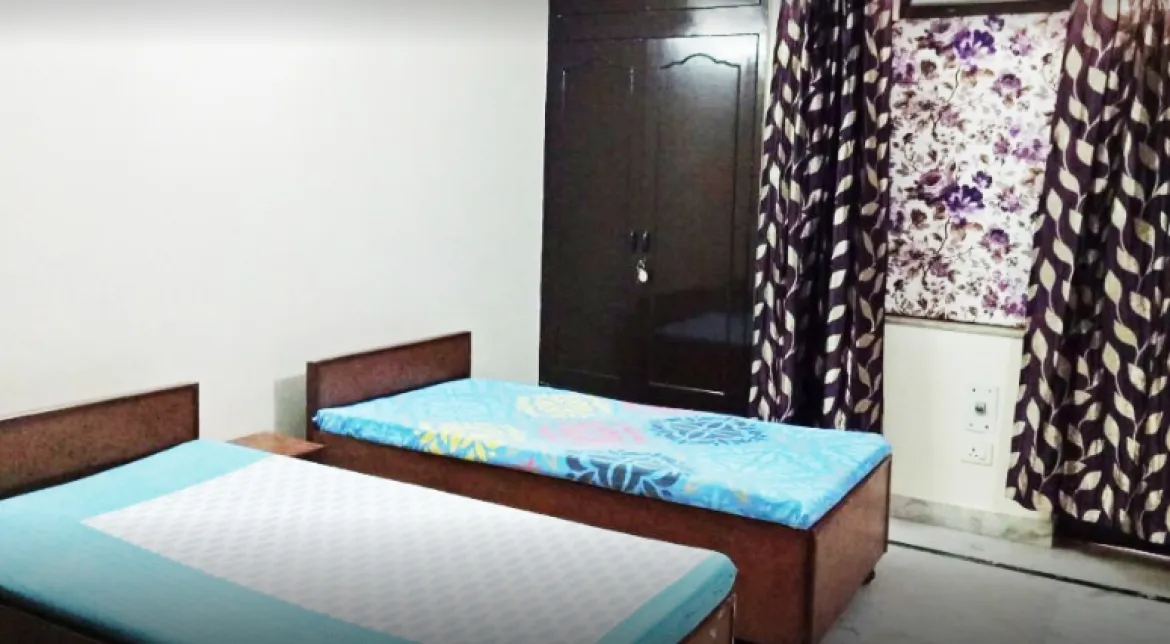 Girls Hostel & PG Noida -PGchoice